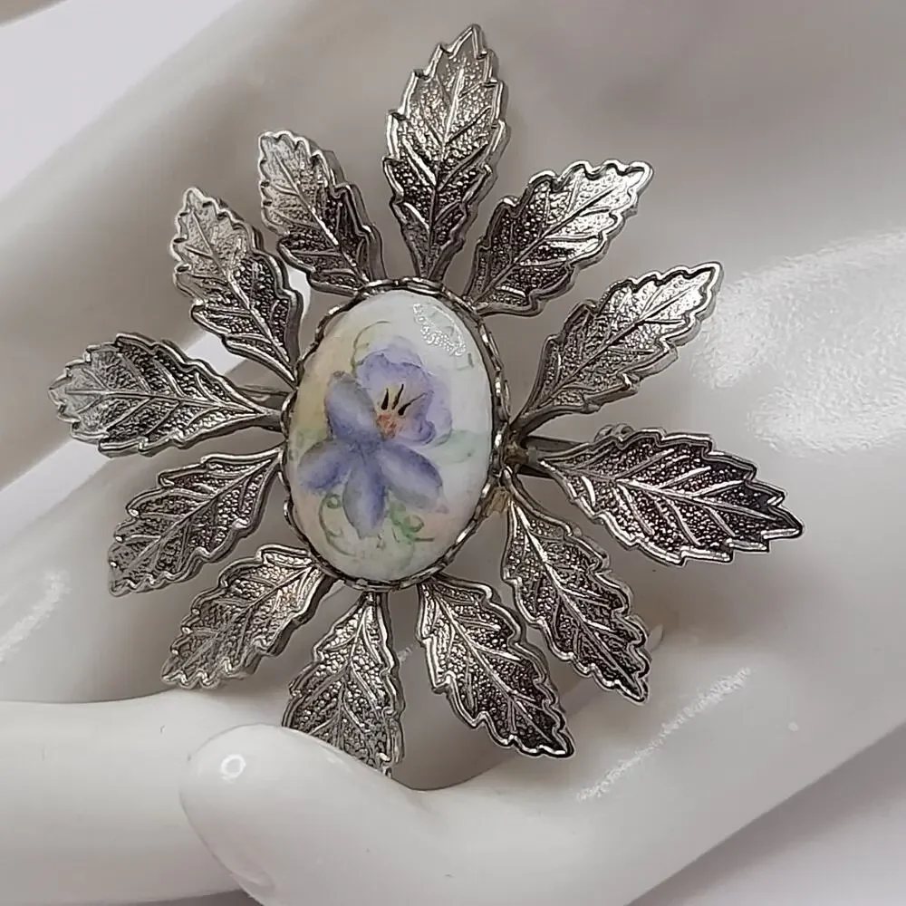 Vintage 1950s Hand Painted Porcelain Floral Brooch Silver Tone Leaf Frame 2